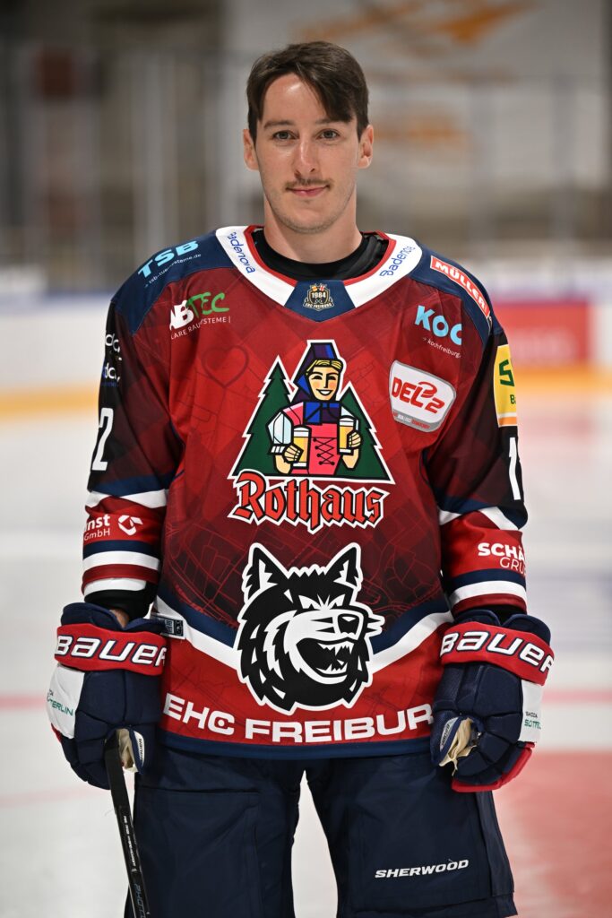 Andreas Döpfner im Trikot des EHC Freiburg, Saison 2026/27
