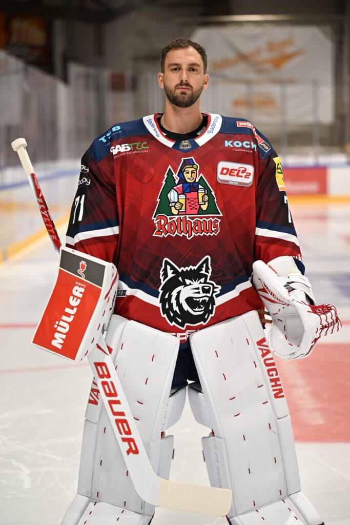 Christian Schneider im Trikot des EHC Freiburg, Saison 2026/27