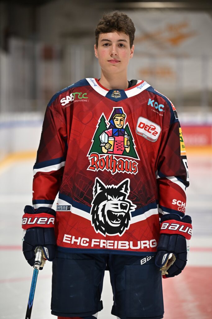 Fynn Ludwig im Trikot des EHC Freiburg, Saison 2026/27