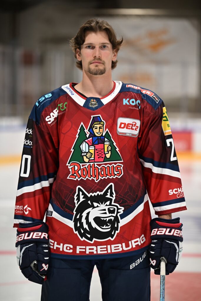Lynden McCallum im Trikot des EHC Freiburg, Saison 2026/27