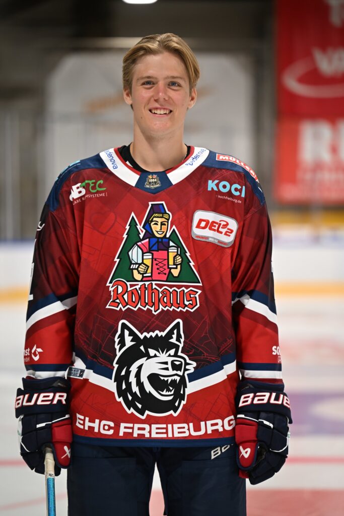 Milan Klein im Trikot des EHC Freiburg, Saison 2026/27